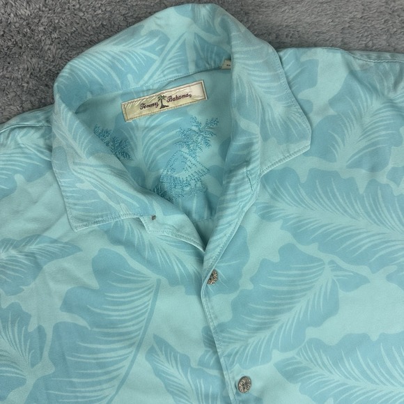 Tommy Bahama Men's Large Silk Blue Leaf Hawaiian Button Up Short Sleeve Shirt - Picture 1 of 8